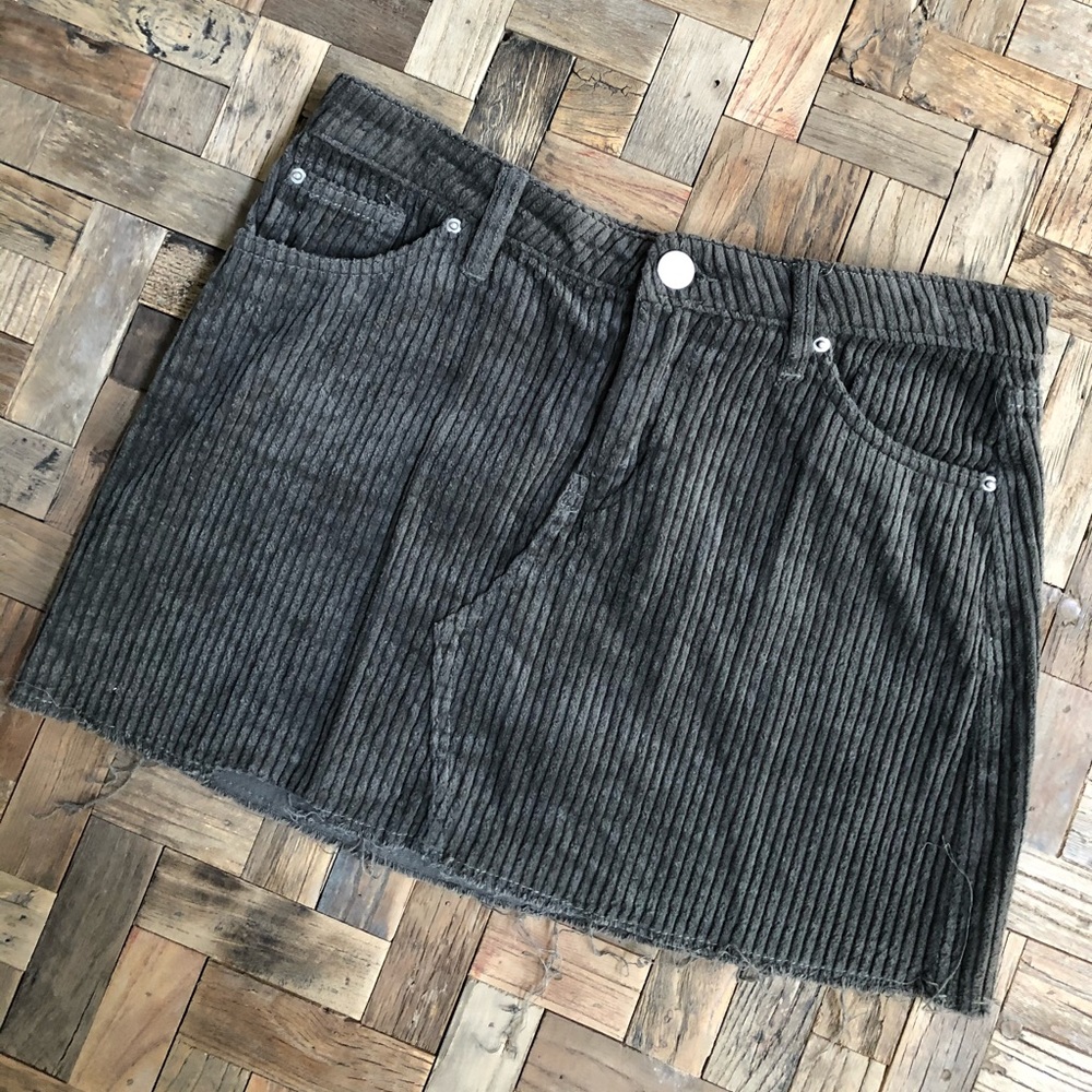 BDG green corduroy mini skirt. Size Small - Picture 1 of 7